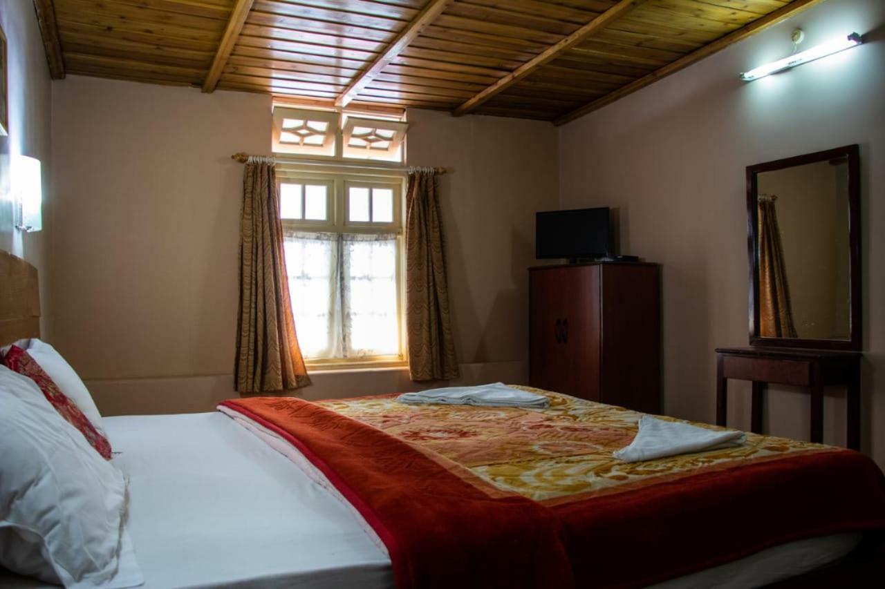 Travellers' Inn Дарджилинг Экстерьер фото